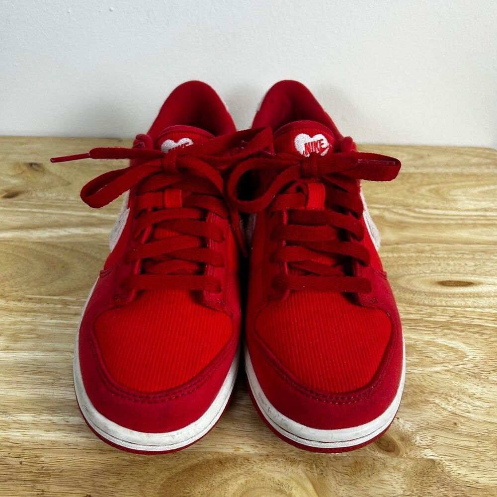 Nike Dunk Low Valentine's Day 2024 Red Corduroy GS Size 4.5Y FZ3548-612 - Picture 2 of 8
